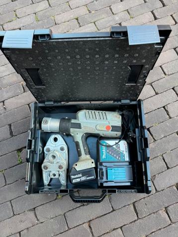 Viega pressgun 5 accuperstang  compleet beschikbaar voor biedingen