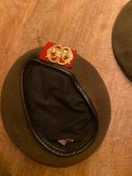 Baret, Verzamelen, Militaria | Algemeen, Ophalen of Verzenden, Landmacht, Nederland, Embleem of Badge
