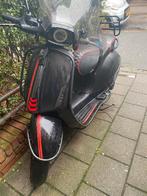 Vespa sprint al optie, Fietsen en Brommers, Scooters | Vespa, Ophalen, Overige modellen, Zo goed als nieuw, Benzine