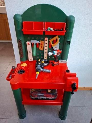 Leuke (kinder)werkbank, merk Klein, met allerlei gereedschap beschikbaar voor biedingen