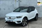 Volvo XC40 Recharge P8 AWD R-Design SOH 93% PANO NAP 408PK A, Auto's, Gebruikt, Zwart, Wit, Origineel Nederlands