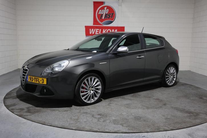 Alfa Romeo Giulietta 1.4 T Distinctive, 18 inch, Cruise, Cli, Auto's, Alfa Romeo, Te koop, Giulietta, ABS, Airbags, Airconditioning