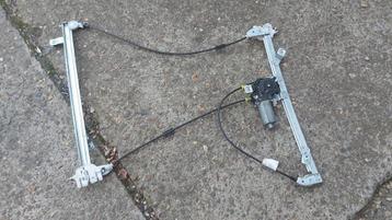 Linker electrisch raam mechanisme Partner 2007 beschikbaar voor biedingen