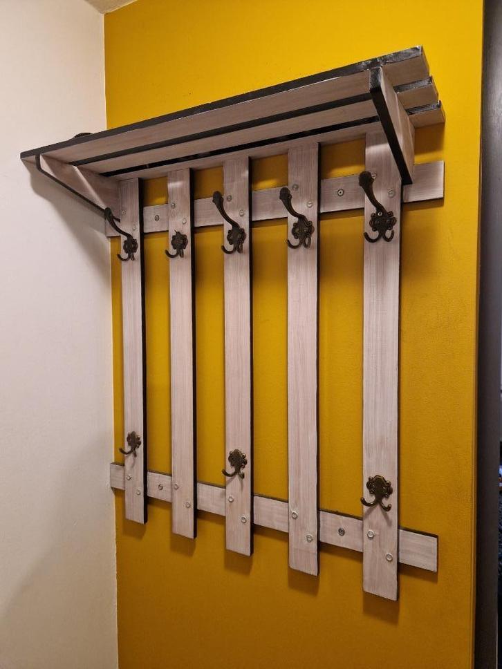 Houten wand kapstok met veel haken, Huis en Inrichting, Woonaccessoires | Kapstokken, Gebruikt, Wandkapstok, Minder dan 100 cm