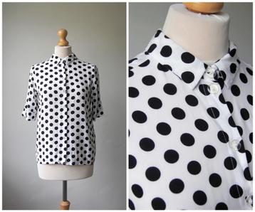 Mooi Vrolijk - prachtige stippen blouse / zwart wit / maat M beschikbaar voor biedingen