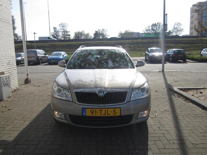 Skoda Octavia Combi 1.2 TSI Ambition Business Line, Auto's, Skoda, Bedrijf, Te koop, Octavia, ABS, Airbags, Airconditioning, Centrale vergrendeling