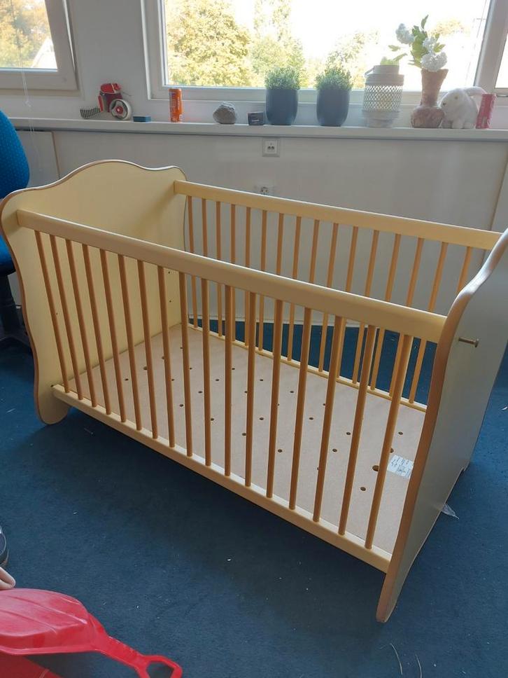 Baby/Peuter Ledikant- Mooi en veilig, Kinderen en Baby's, Babywiegjes en Ledikanten, Zo goed als nieuw, Ophalen of Verzenden