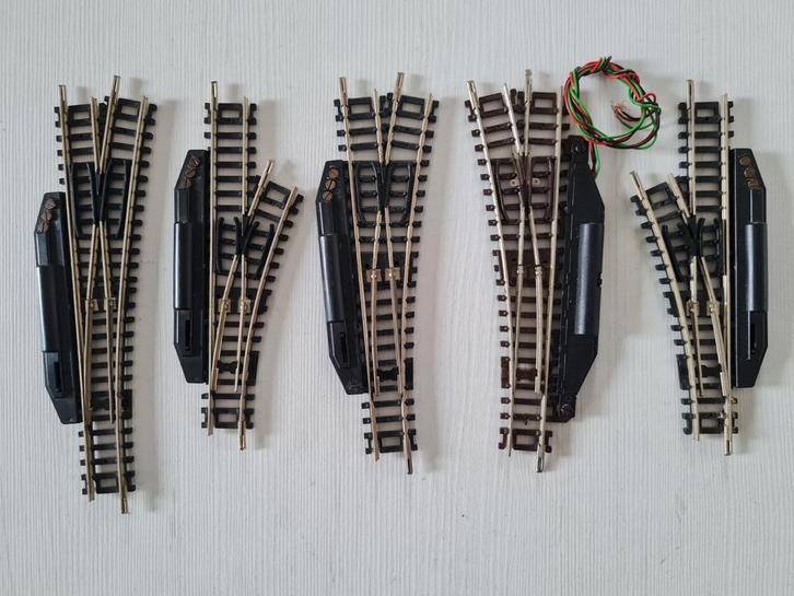 5 Roco N-spoor elektrische wissels, Hobby en Vrije tijd, Modeltreinen | N-Spoor, Gebruikt, Rails, Gelijkstroom, Roco, Ophalen of Verzenden