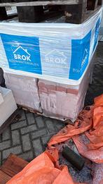 1188st Metselsteen rood waalformaat handvorm, Ophalen, Nieuw, Bakstenen