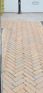 Gratis at te halen 10 m2 stenen, Tuin en Terras, Ophalen, Gebruikt, Klinkers, 10 m² of meer
