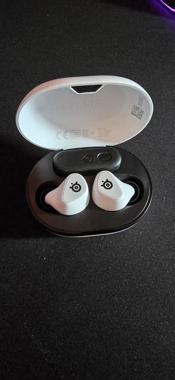 Steelseries Arctis gamebuds (defect) beschikbaar voor biedingen