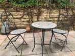 Outdoor table and two chairs set made of iron and stone, Tuin en Terras, Tuinsets en Loungesets, Overige materialen, Gebruikt