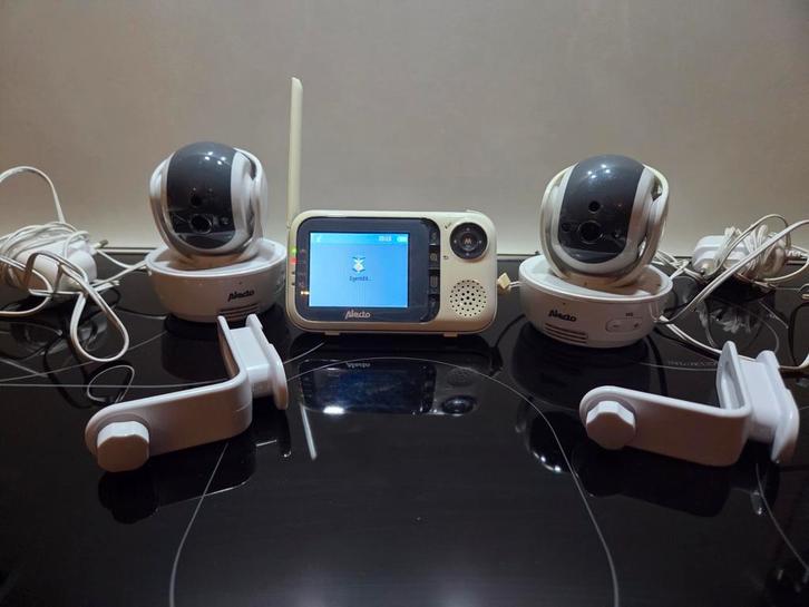 Babyfoon met 2 camera's Alecto DVM-190, Kinderen en Baby's, Babyfoons, Gebruikt, 250 meter of meer, Camera, Digitaal, Terugspreekfunctie