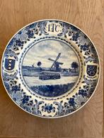 Delfts Blauw Wandbord met Molen en Bus, Ophalen