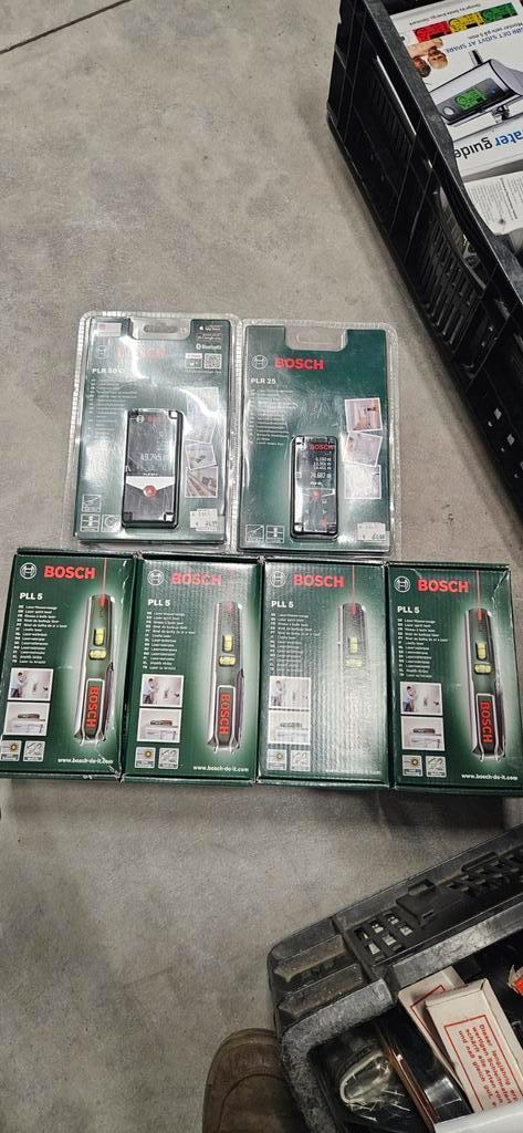 BOSCH PLL 5   4 STUKS LASERS , NIEUW  ,EN NOG MEER, Doe-het-zelf en Verbouw, Meetapparatuur, Nieuw, Ophalen of Verzenden