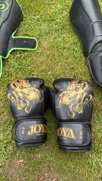 Kickbox handschoenen en scheenbeschermers - Jeugd, Ophalen, Zo goed als nieuw, Bokshandschoenen