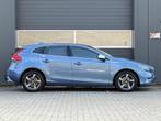 Volvo V40 2.0 D2 R-Design D4tune 190pk Navi Leder Trekhaak, Auto's, Volvo, Voorwielaandrijving, Startonderbreker, 4 cilinders