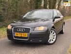 Audi A3 Sportback 2.0 FSI Attraction | Cruise + Airco |, Voorwielaandrijving, Gebruikt, 4 cilinders, Zwart