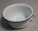 Witte emaille po met blauw randje., Kunststof, Minder dan 30 cm, Minder dan 60 cm, Rond