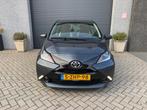 Toyota Aygo 1.0 VVT-i x-play 1-Eigenaar|Airco|Camera|Dealer, Auto's, Voorwielaandrijving, Euro 5, Gebruikt, 4 stoelen
