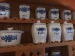 Te Koop: Grote doos met verschillende delfsblauwe potjes., Ophalen