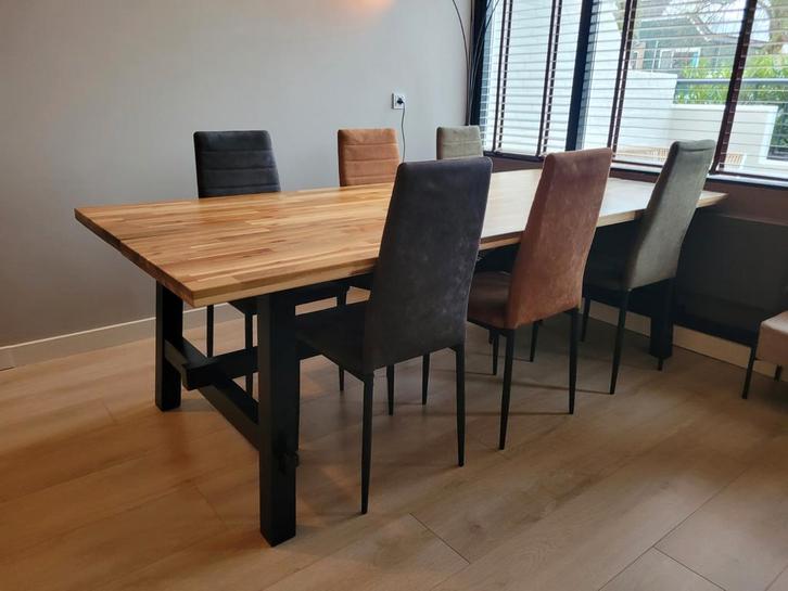 IKEA SKOGSTA Acacia Houten Eettafel - 235100 cm, Huis en Inrichting, Tafels | Eettafels, Gebruikt, 100 tot 150 cm, 200 cm of meer
