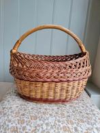 Vintage! Prachtige ovale hengsel mand rotan, Ophalen of Verzenden, Zo goed als nieuw, Ovaal, Riet