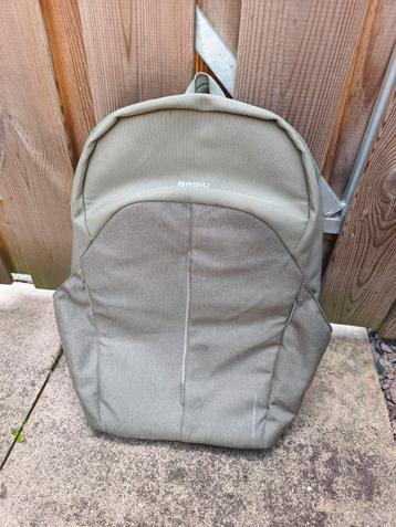 Basil Fiets rugzak B-Safe Nordlicht Backpack 18L Groen

 beschikbaar voor biedingen