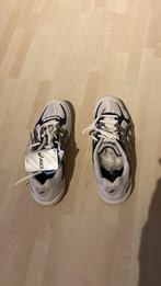 Adidas Zaalschoenen - Nieuw!, Ophalen of Verzenden, Nieuw, Wit, Sportschoenen