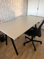 IKEA Werkplek: Bureau TROTTEN & Bureaustoel FLINTAN, Ophalen, Zo goed als nieuw, Bureau
