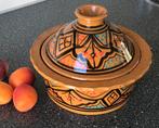 Tunesische tajine dekschaal, Huis en Inrichting, Keuken | Servies, Ophalen of Verzenden, Overige stijlen, Aardewerk, Schaal of Schalen