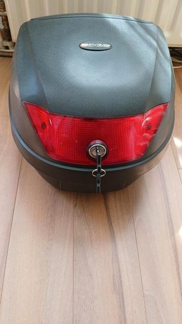 Scooter/Motor koffer Edge. beschikbaar voor biedingen