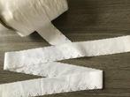 Nr 450) AANBIEDING heel mooi wit broderie kant 10 M 4.50, Verzenden, Nieuw, Kant