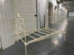 Antiek Frans ijzeren bed, Ophalen