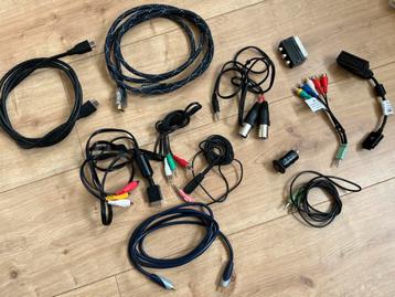 Diverse audio- en videokabels beschikbaar voor biedingen