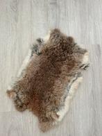 Mooie bruine dierenhuid - kleedje, Minder dan 50 cm, Gebruikt, Bruin, Ophalen of Verzenden