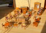 Antieke Houten Poppenhuis Meubels Handgemaakt, Verzamelen, Ophalen of Verzenden, Gebruikt, Poppenhuis