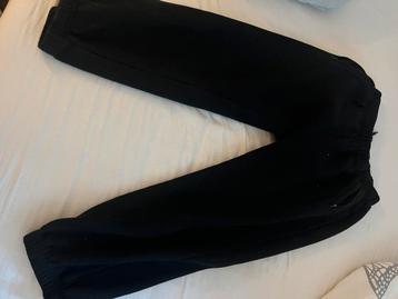 Yeezy joggingbroek M/L beschikbaar voor biedingen