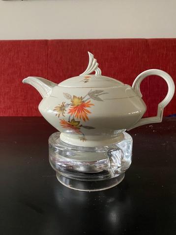 Vintage Art Deco theepot met bloemmotief beschikbaar voor biedingen