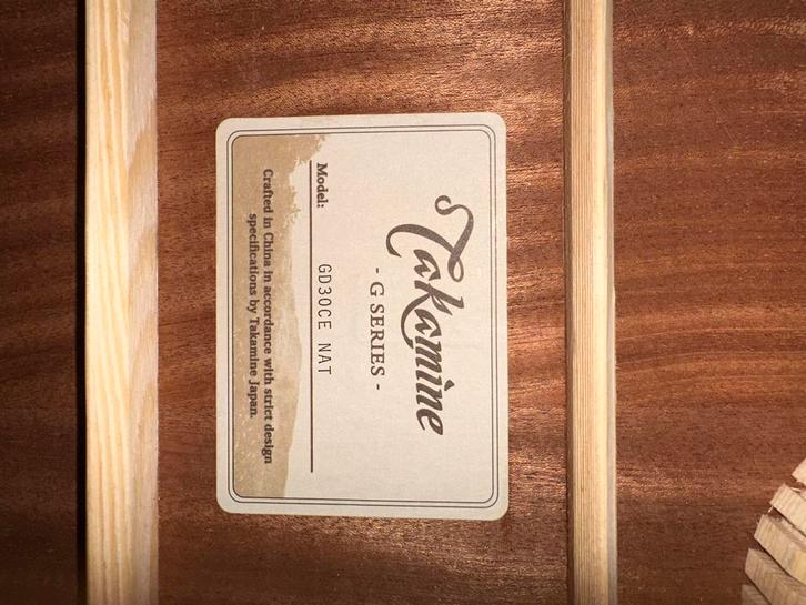 Takamine GD30CE NAT Westerngitaar, Muziek en Instrumenten, Snaarinstrumenten | Gitaren | Akoestisch, Gebruikt, Western- of Steelstringgitaar