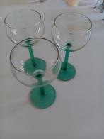 Vintage Groene Voet Glazen - Set van 3, Glas of Glazen, Ophalen of Verzenden, Effen, Glas