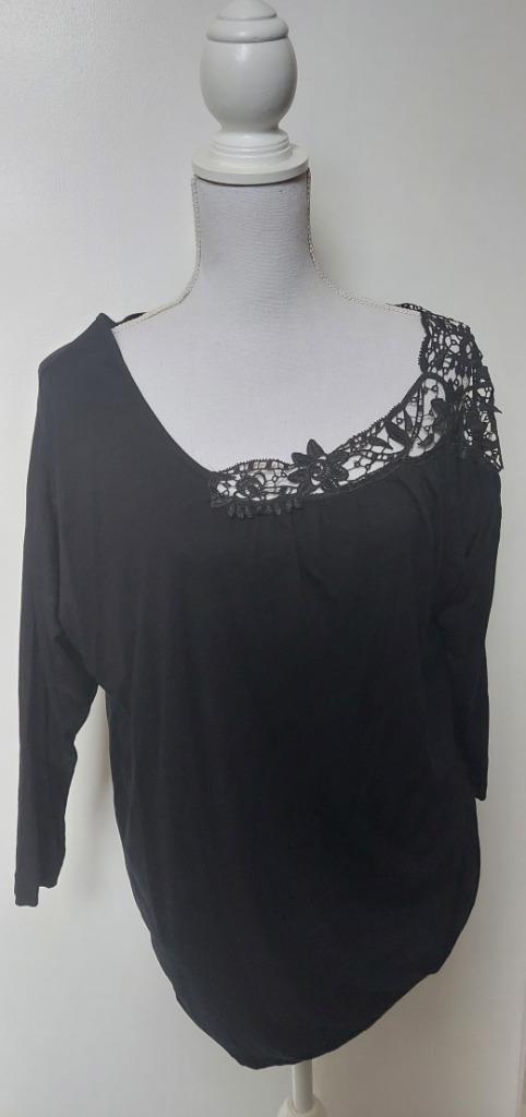 Top: Zwarte top, asymetisch – Bodyflirt, maat 44/46, Kleding | Dames, Tops, Zo goed als nieuw, Maat 42/44 (L), Zwart, Lange mouw