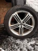 Winterbanden + Velgen Tiguan I - 235/50/R18 5x112, Auto-onderdelen, Banden en Velgen, Ophalen, 18 inch, Gebruikt, Banden en Velgen