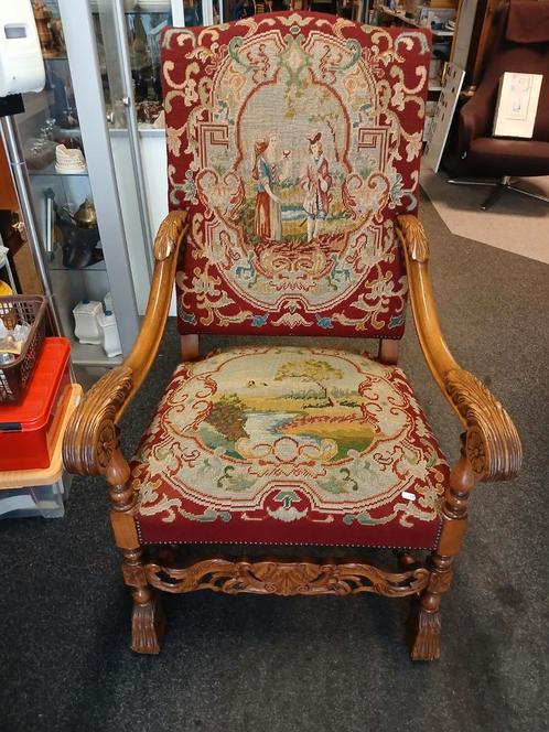 Mooie antieke kasteel stoel, Antiek en Kunst, Antiek | Meubels | Stoelen en Banken, Ophalen