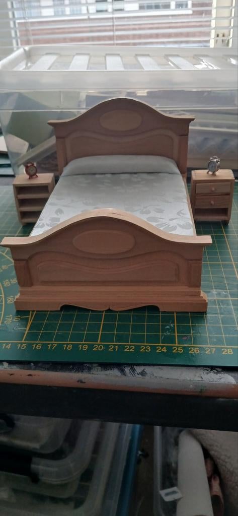 Poppenhuis ledikant 1:12, Ophalen of Verzenden, Nieuw