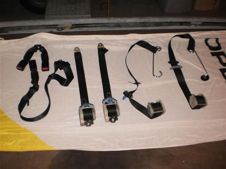 Veiligheidsgordels Opel Corsa B_ Tigra A, Auto-onderdelen, Interieur en Bekleding, Opel, Gebruikt, Ophalen of Verzenden
