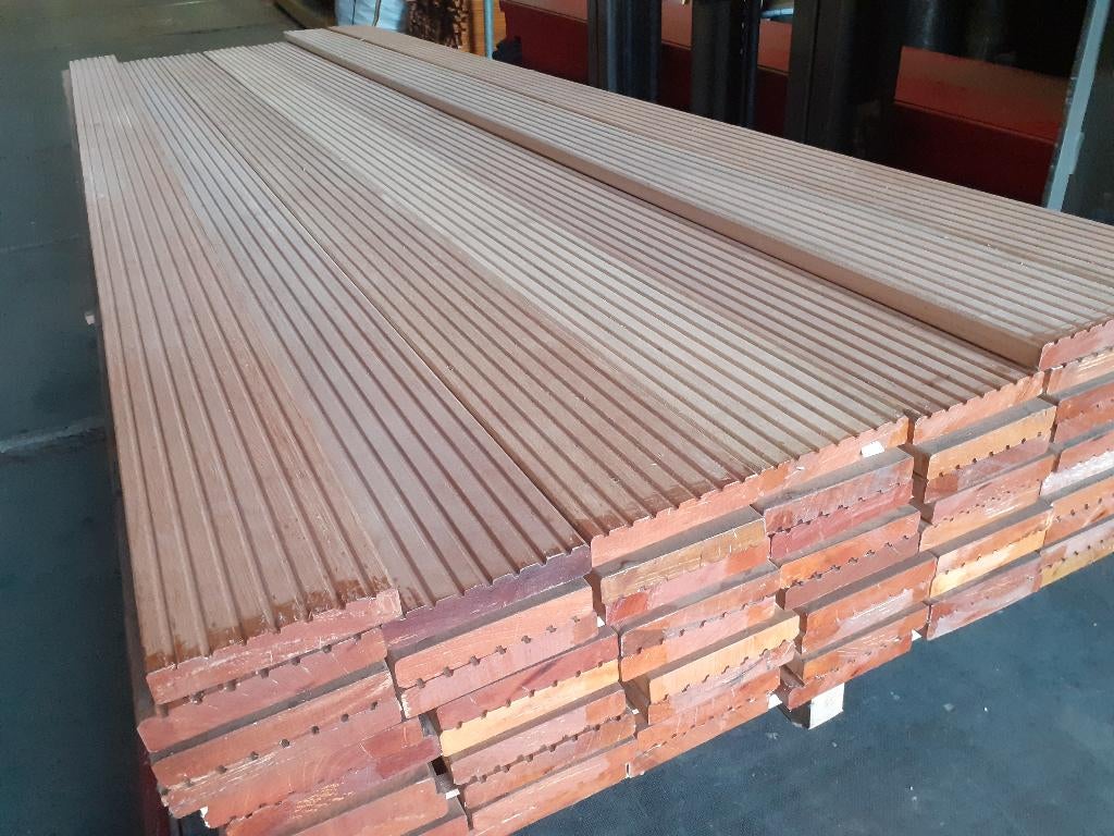 2x partij Bangkirai vlonderplanken 21x145x3650mm - per 56 st, Planken, Nieuw, Ophalen of Verzenden, Hardhout