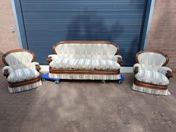 Mooi salon in prima staat! beschikbaar voor biedingen