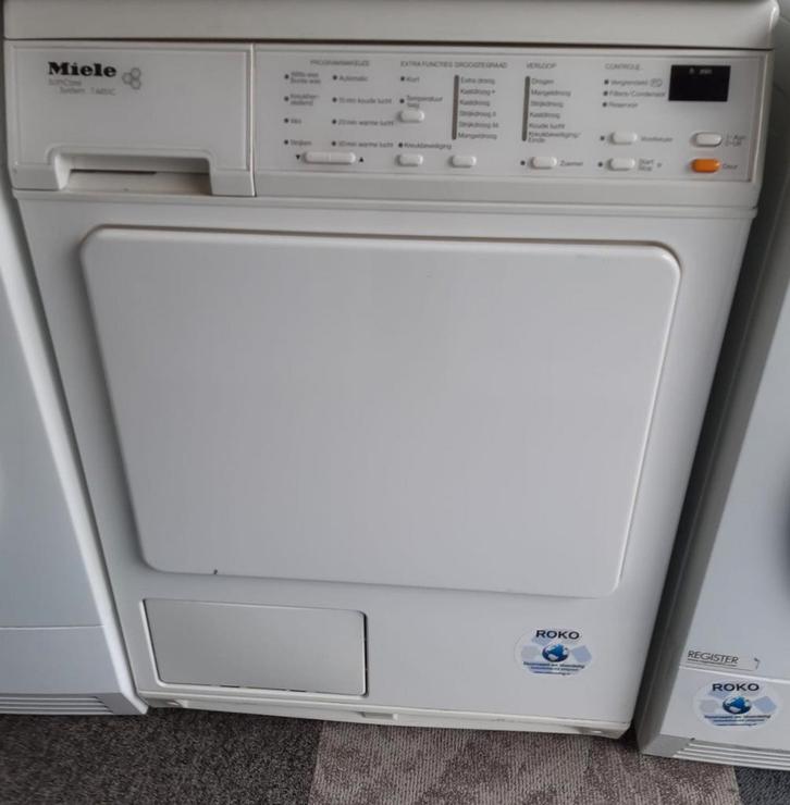 Zeer nette condens droger 3 maanden garantie. € 150,-, Huis en Inrichting, Badkamer | Badkamermeubels, Zo goed als nieuw, Overige typen