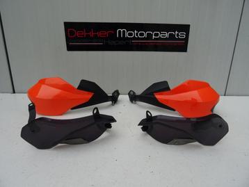 KTM Powerparts Handkappen + Puig Kappen KTM Duke 790 / 890 beschikbaar voor biedingen
